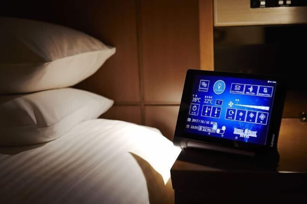 1 bedroom, premium bedding, pillow-top beds, minibar