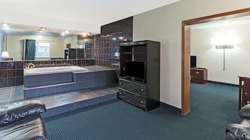 Desk, free cots/infant beds, free WiFi, bed sheets