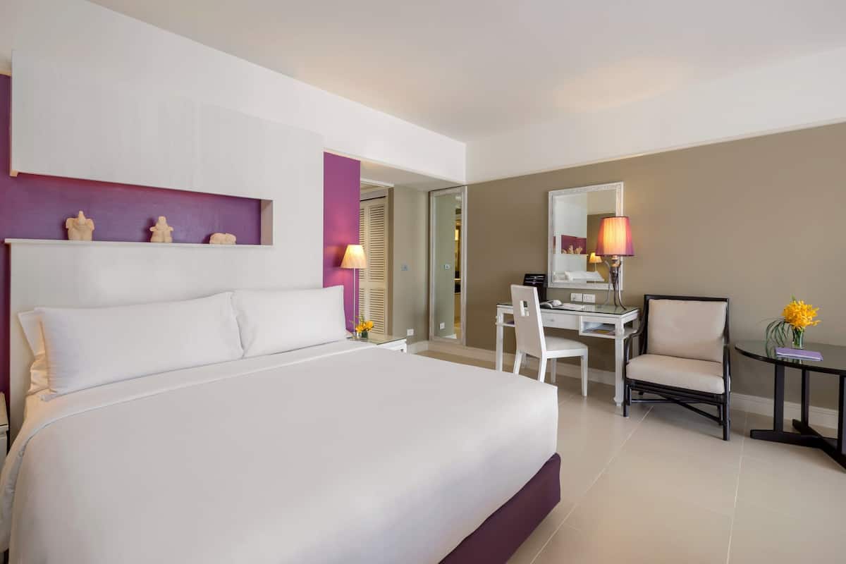 Laguna Premier Room 2 Adults 2 Kids | 1 dormitorio, minibar, caja fuerte y tabla de planchar con plancha