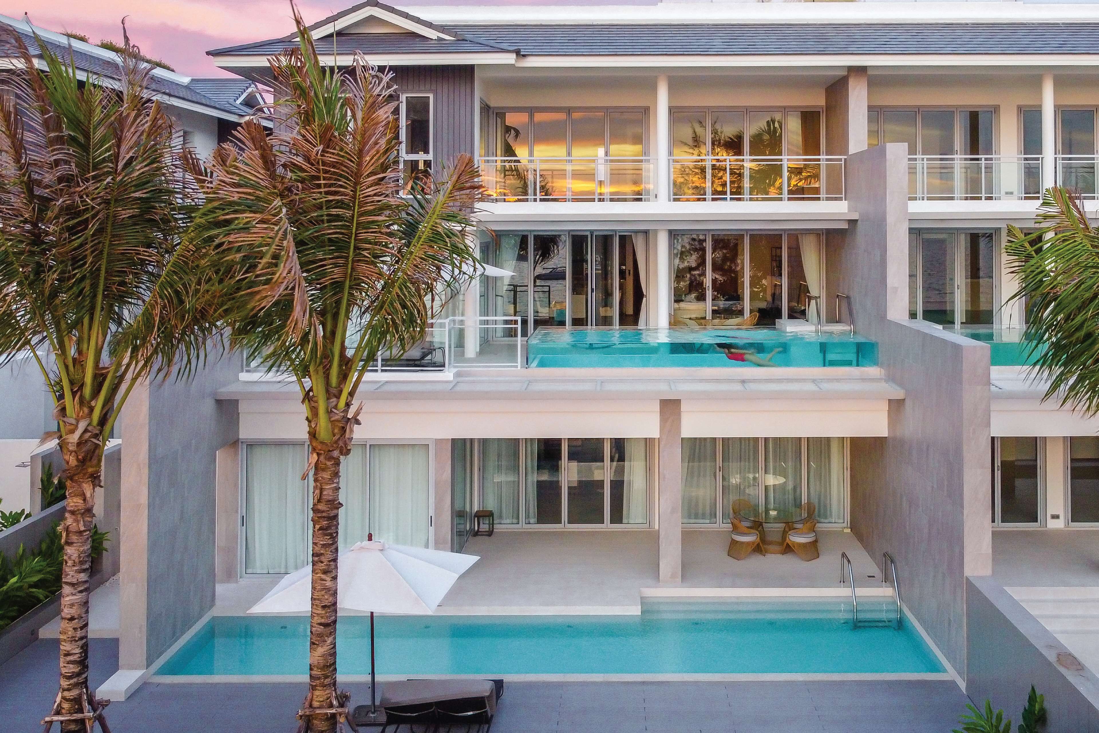 2Bedroom Pool Suite Beach Front | Balcony