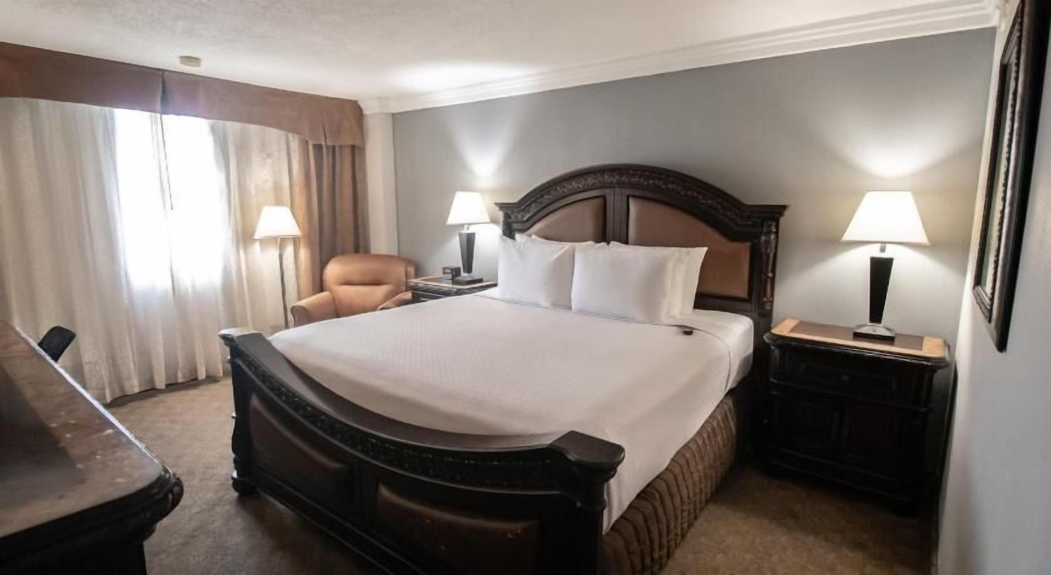 Premium bedding, pillowtop beds, in-room safe, individually decorated