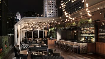 2 bars, bar sur le toit