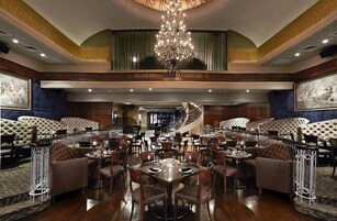 3 restaurantes: opção de café da manhã, almoço e jantar