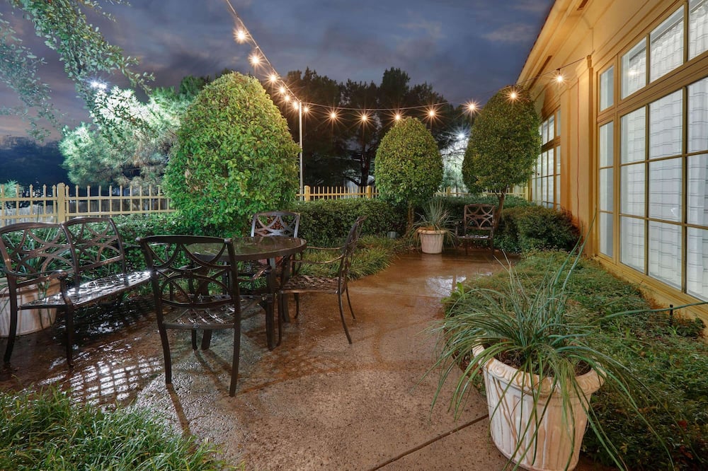 luxury hotels in Dallas
