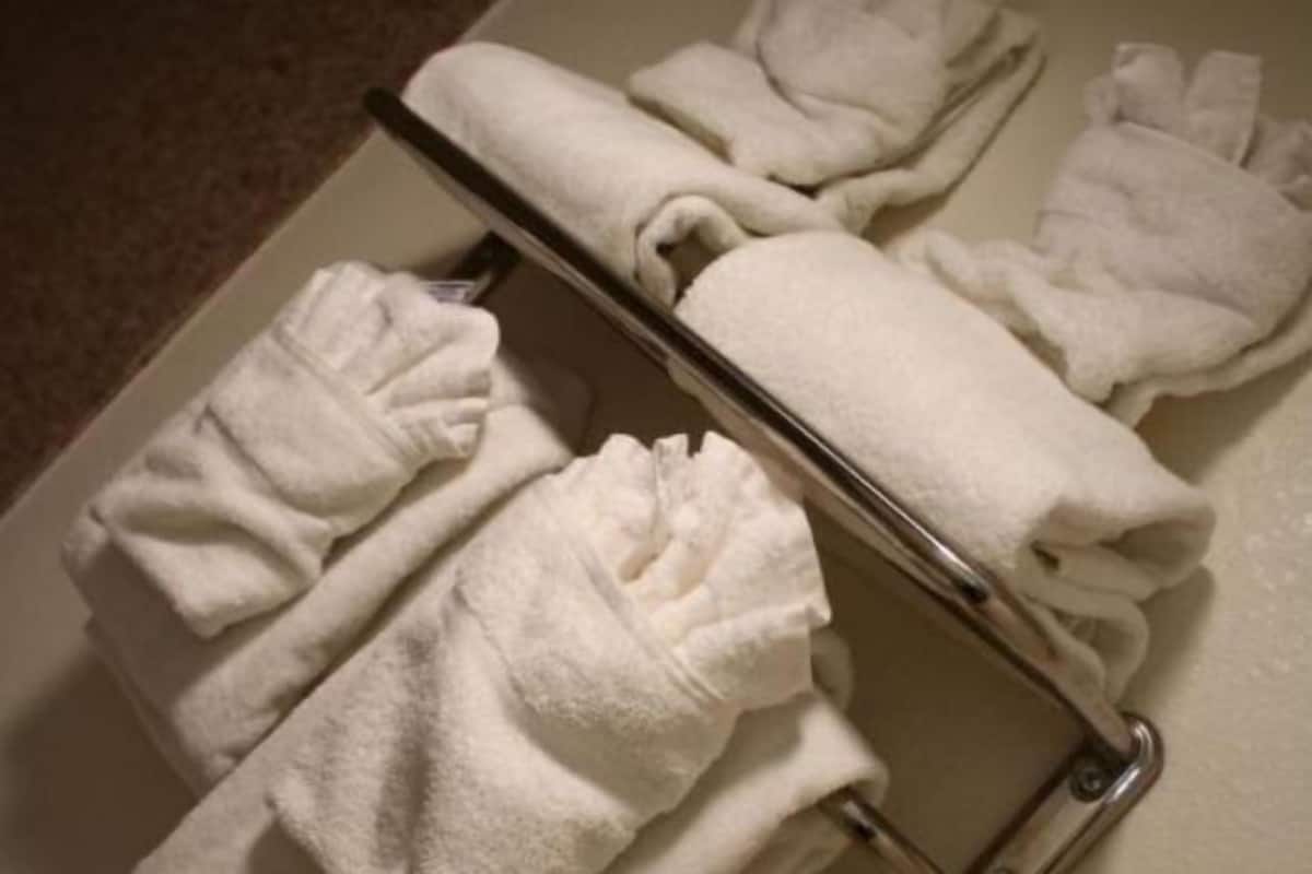 Deep soaking tub, eco-friendly toiletries, hair dryer, towels