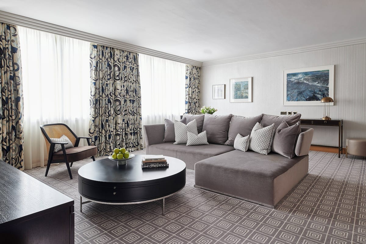 Premium bedding, pillowtop beds, minibar, in-room safe