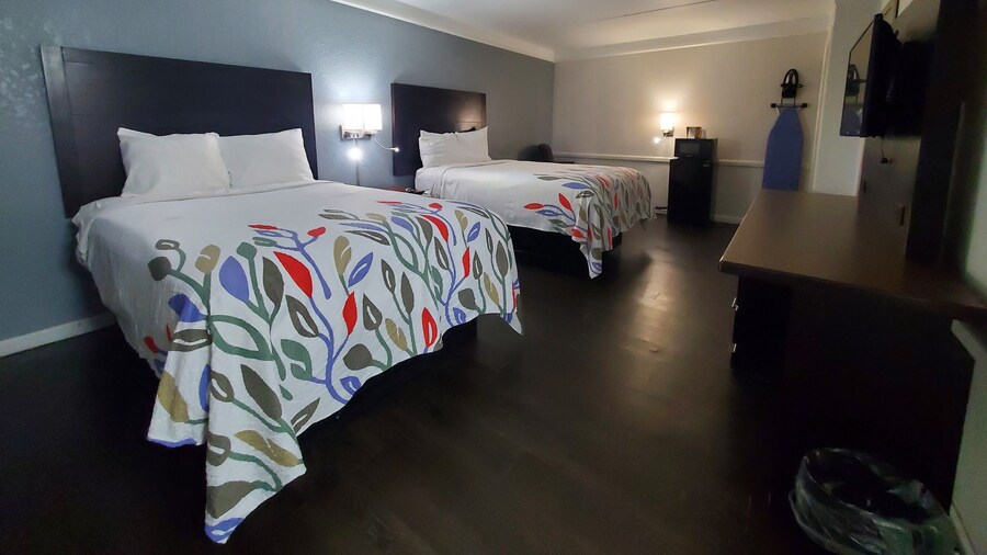 Budget Host Inn- Medical Center