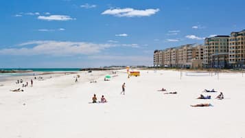 Una playa cerca