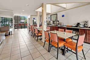 Free daily continental breakfast