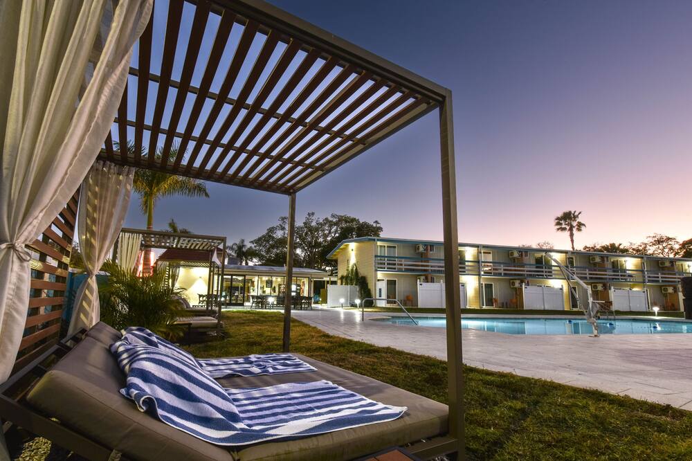 Golden Host Resort - Sarasota