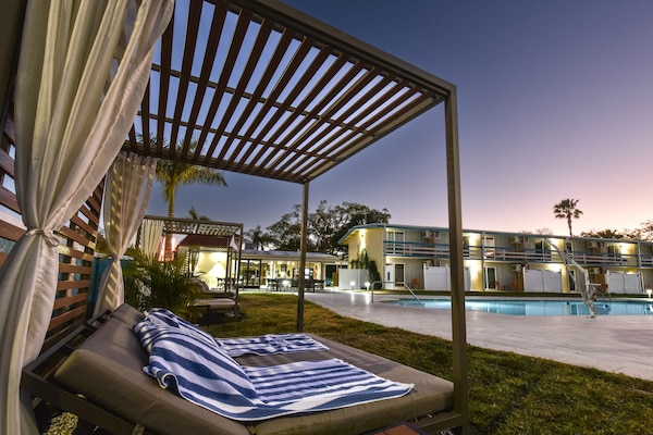 Outdoor pool, pool umbrellas