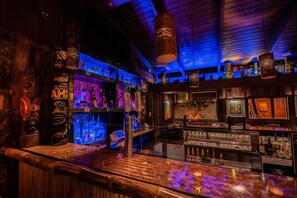 Bar lounge