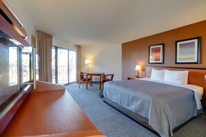 Signature Room, 1 King Bed, Non Smoking, Lake View