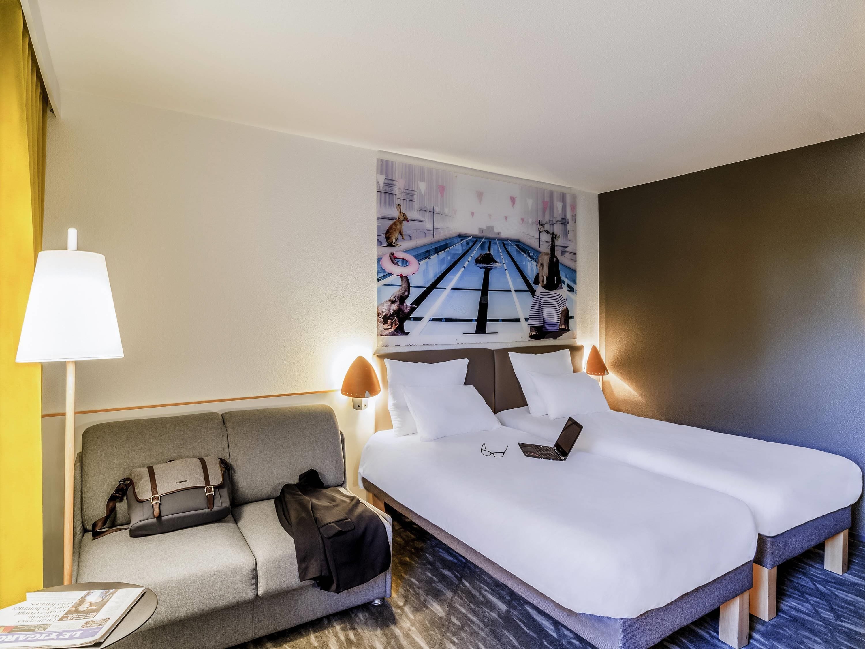 premium bedding, memory-foam beds, in-room safe, desk