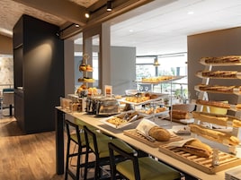 Café da manhã, almoço e jantar