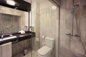 Free toiletries, hair dryer, towels