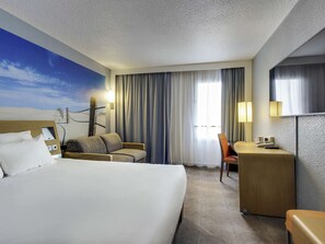 In-room safe, individually decorated, individually furnished, desk