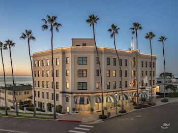 Hotel exterior and entrance at Grande Colonial Hotel