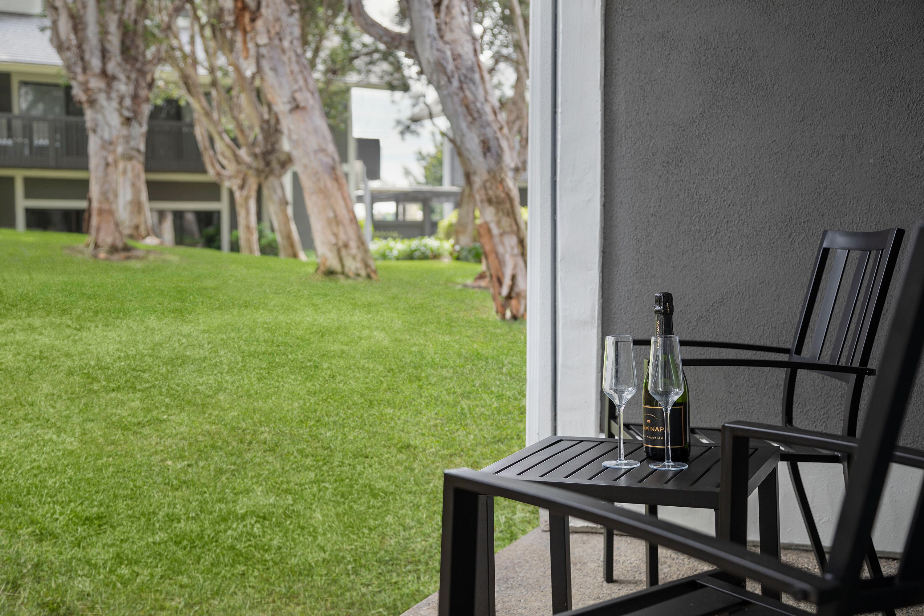 標準客房, 1 張特大雙人  床, 露台, 庭園景觀 | 露台/庭院