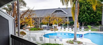 Carlsbad By The Sea Hotel