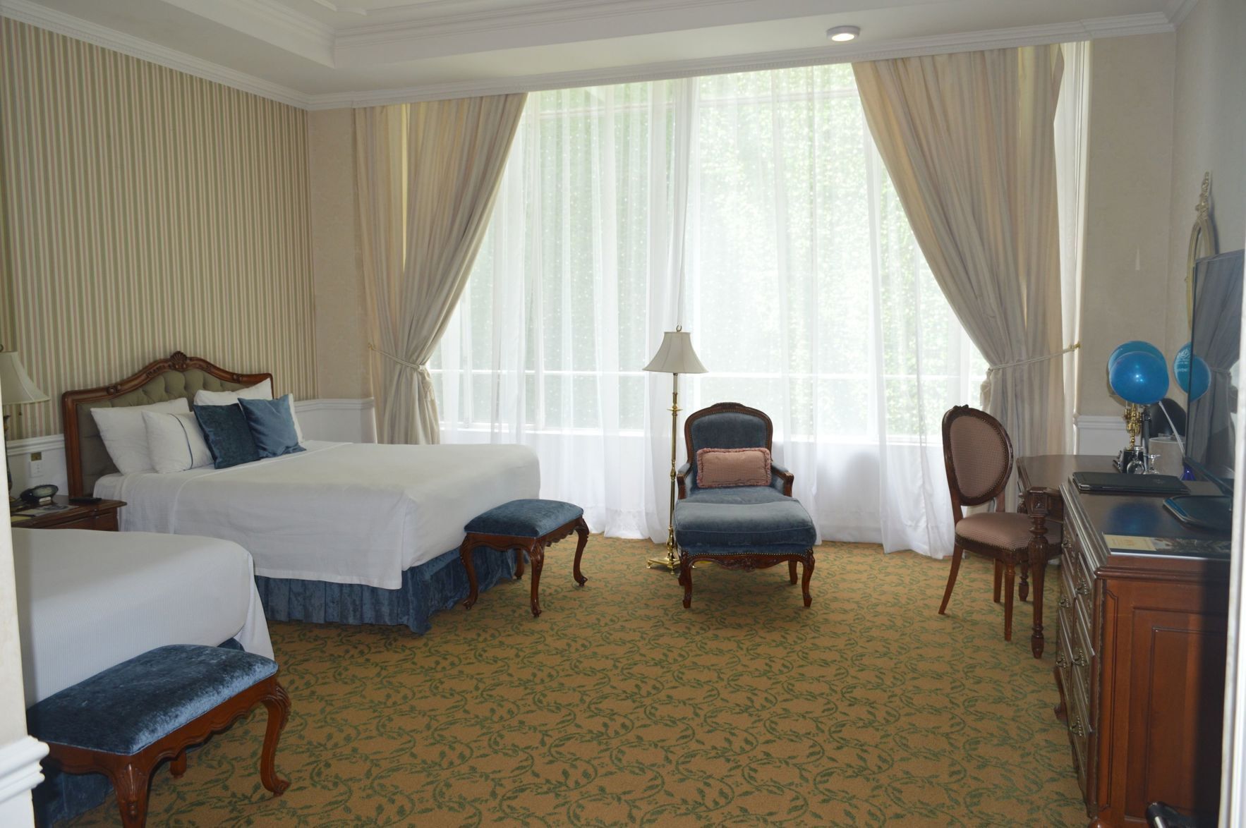 Minibar, in-room safe, desk, blackout drapes