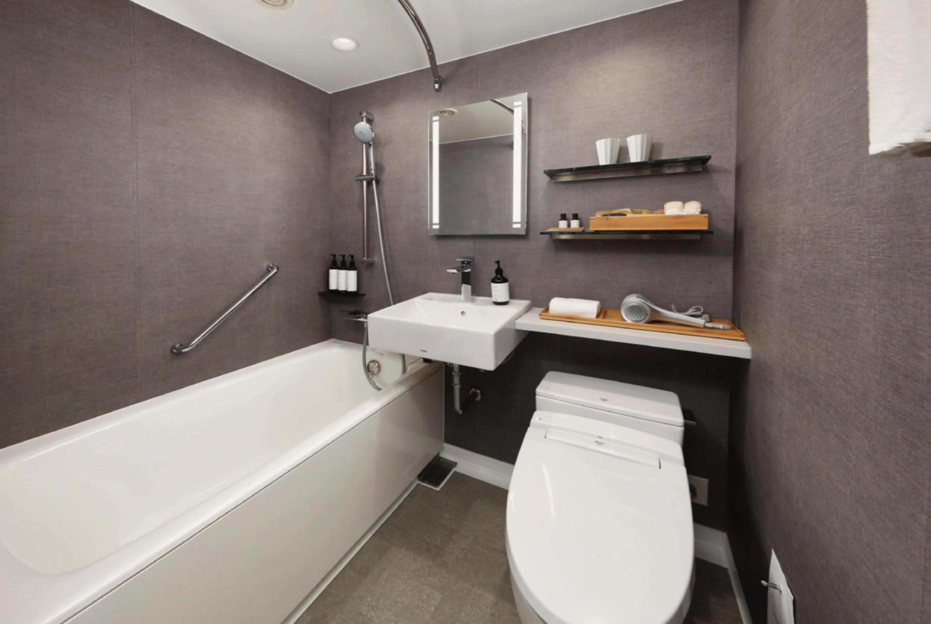 1 bedroom, premium bedding, down duvets, memory-foam beds