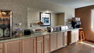 Free daily continental breakfast