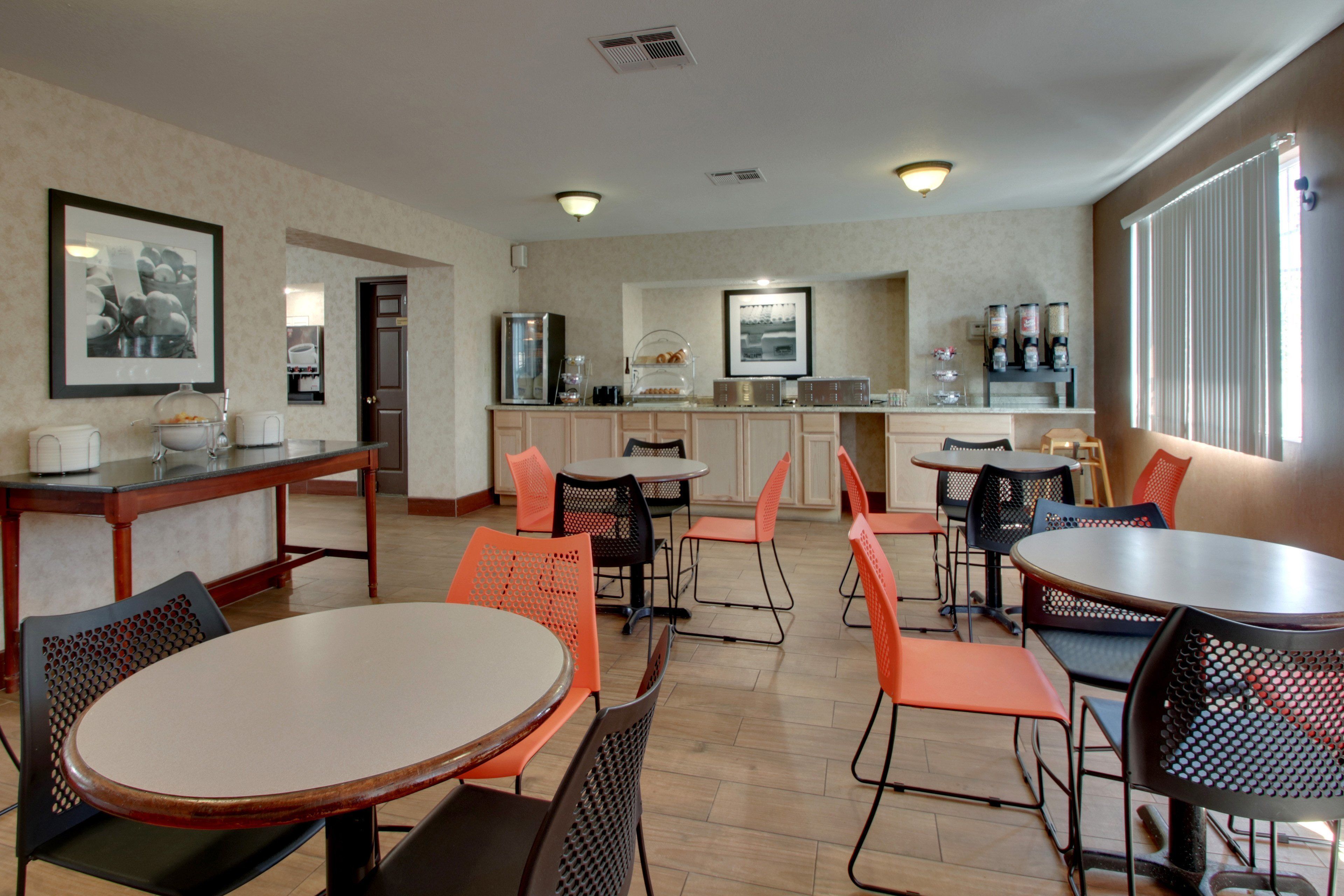 Continentaal ontbijt inbegrepen in het weekend