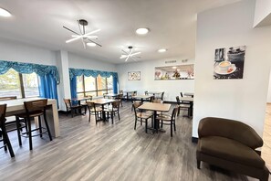 Déjeuner continental gratuit tous les jours