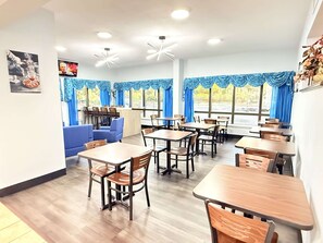 Petit déjeuner continental compris tous les jours