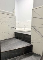 Suite, 1 King Bed, Non Smoking (One-Bedroom) | Jetted tub