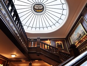 Staircase - The Connaught, Maybourne (London)
