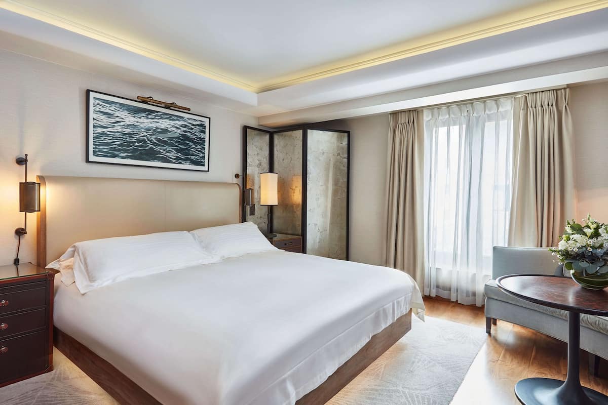 Contemporary Superior Room | Sängtillbehör av högsta kvalitet och minibar med vissa gratis produkter