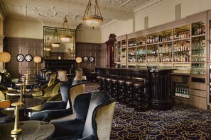 4 bars/lounges, cocktail bar, cocktail bar - The Connaught, Maybourne  (London)