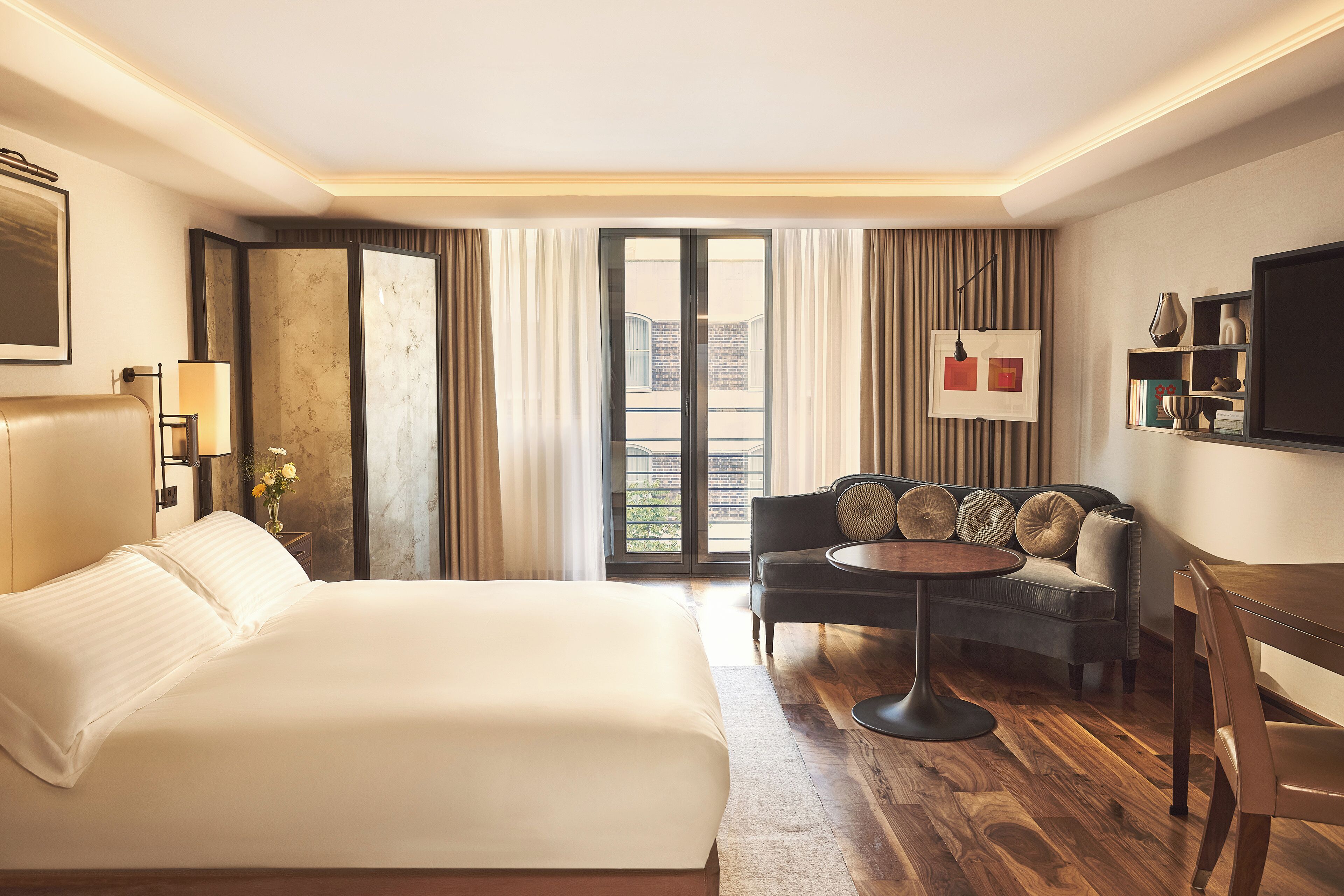 Contemporary Studio | Premium bedding, free minibar items, in-room safe