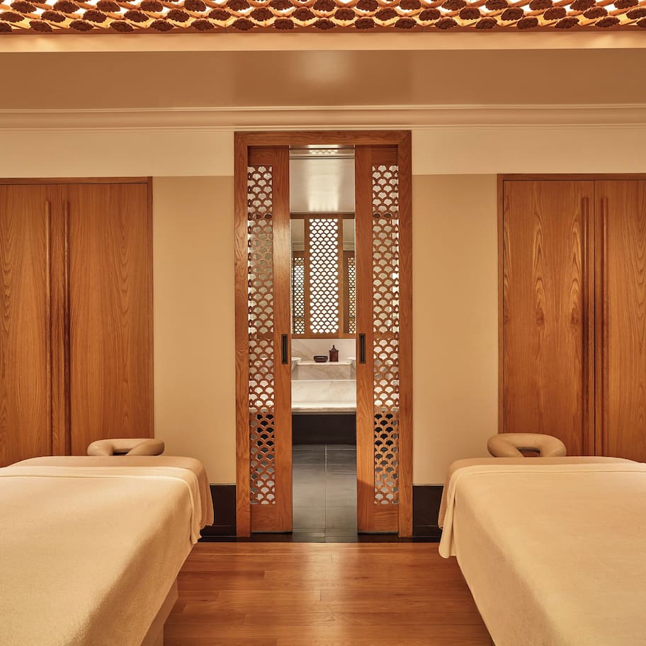 Body treatments, aromatherapy, body wraps, body scrubs, detox wraps