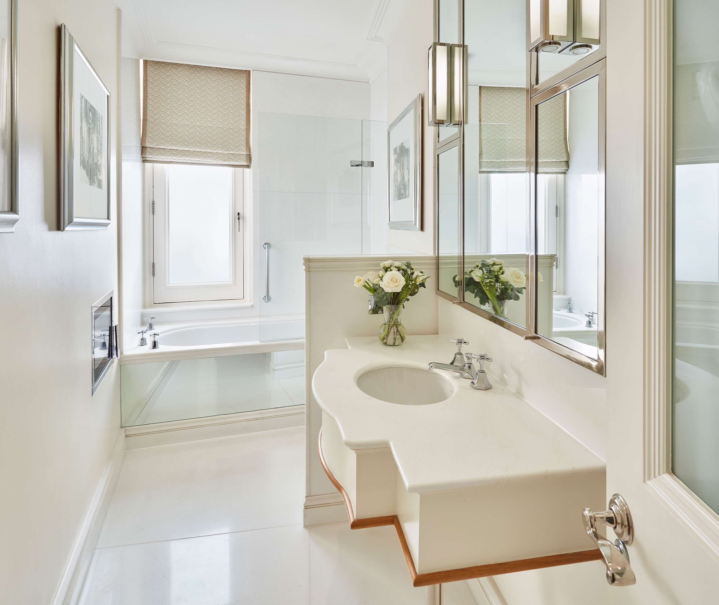 classic superior room | bathroom | combined shower/bathtub, designer toiletries, hair dryer, bathrobes