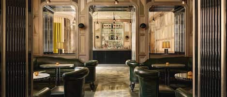 4 barer/lounger, cocktailbar och cocktailbar