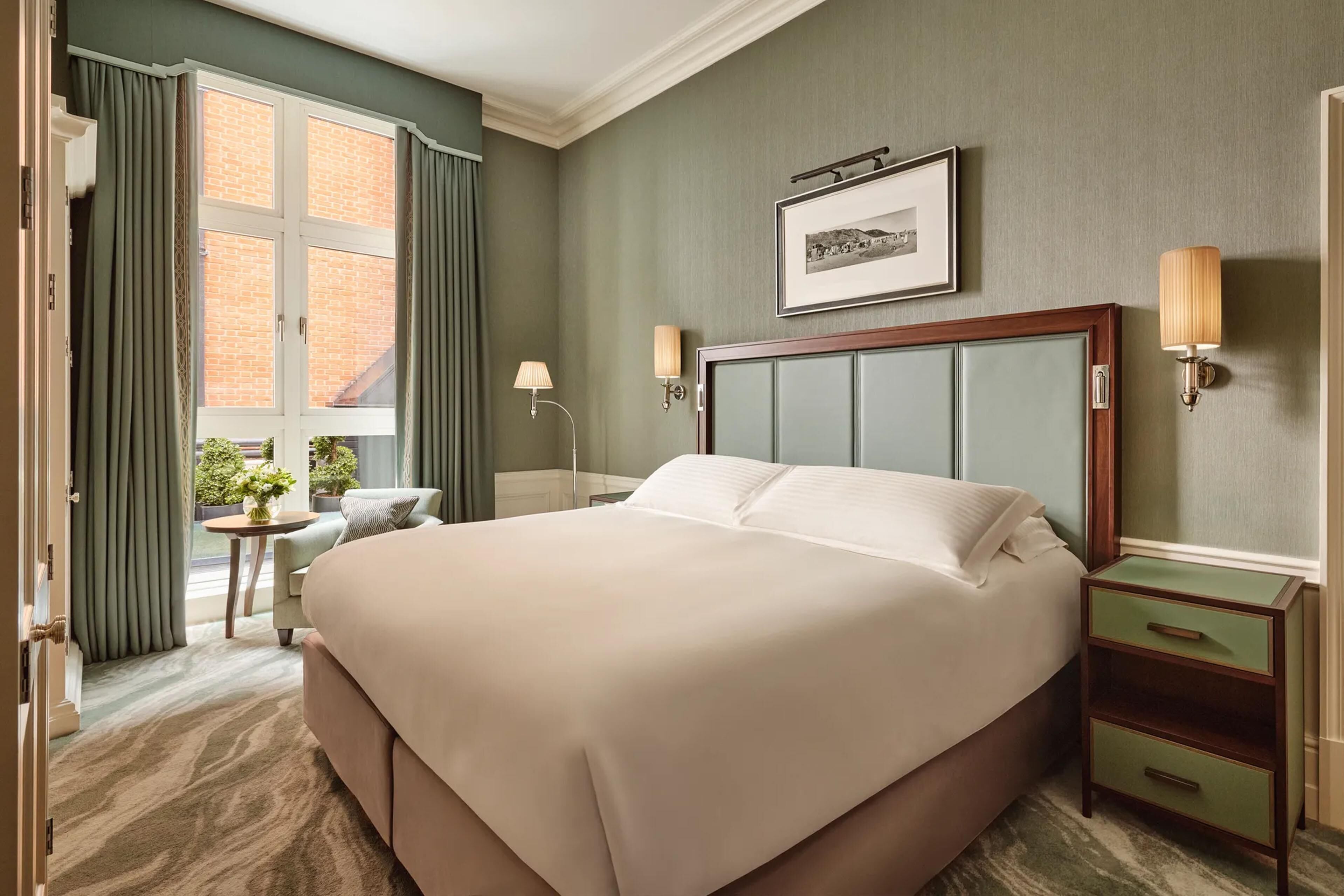 Courtyard Superior Room | Sengetøy av topp kvalitet, minibarvarer (inkludert) og safe på rommet