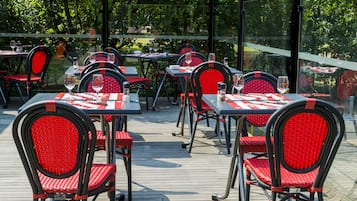 Breakfast, lunch, dinner served; French cuisine, garden views