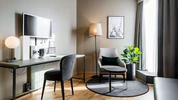 Superior Twin Room | 1 bedroom, in-room safe, desk, blackout curtains