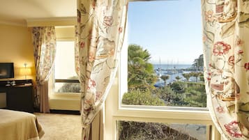 Biancheria da letto di alta qualità, minibar, una cassaforte in camera