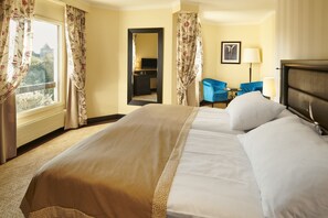 Premium bedding, minibar, in-room safe, desk