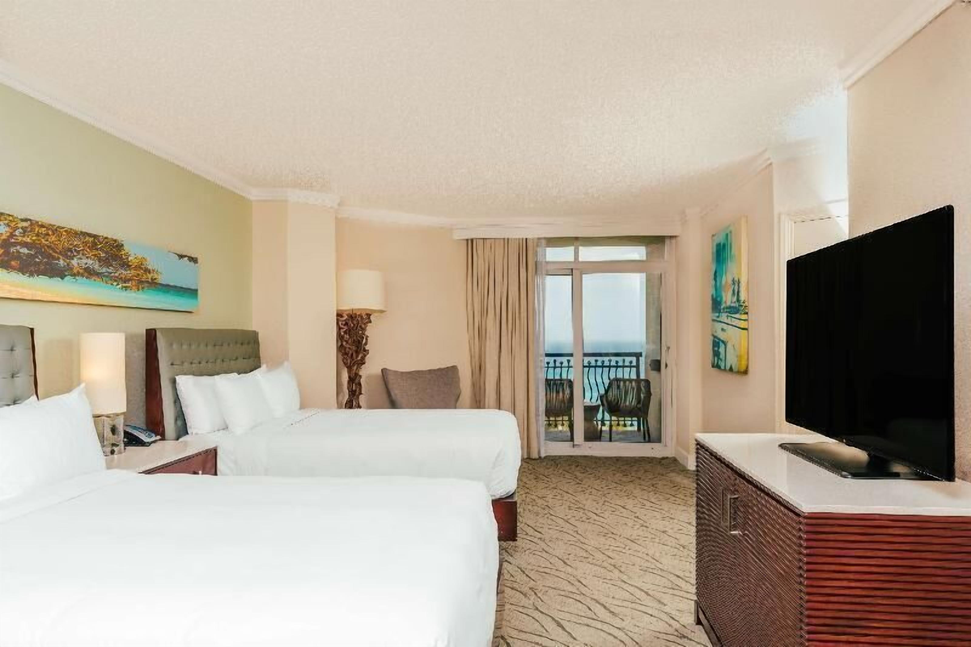 高級寢具、客房內保險箱、遮光布/窗簾、熨斗/熨衣板