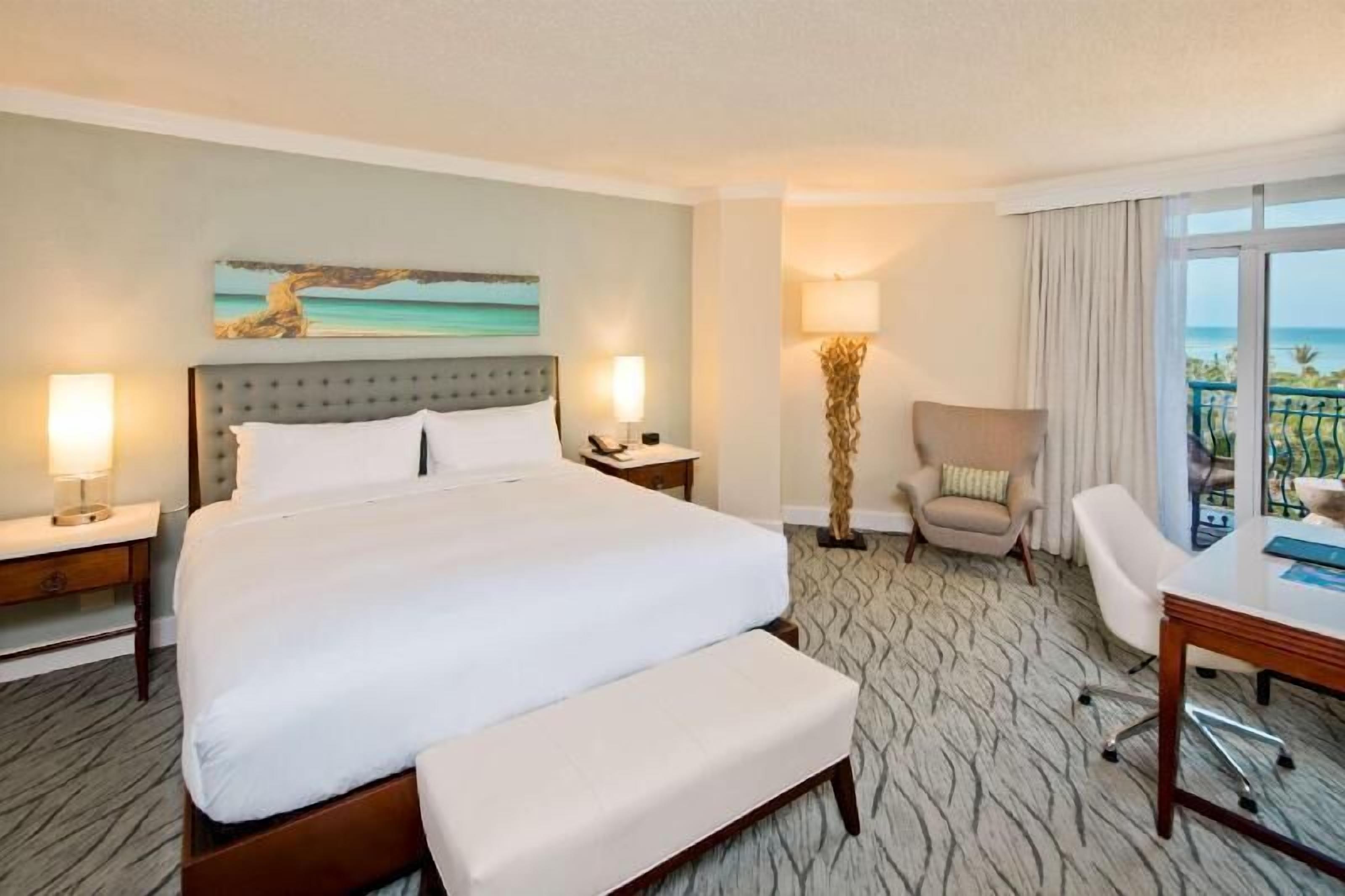 高級寢具、客房內保險箱、遮光布/窗簾、熨斗/熨衣板