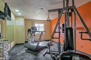 Fitness facility - Quality Inn South (Wichita)