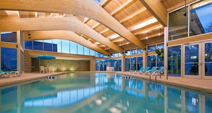 Crowne Plaza Lombard Downers Grove by IHG