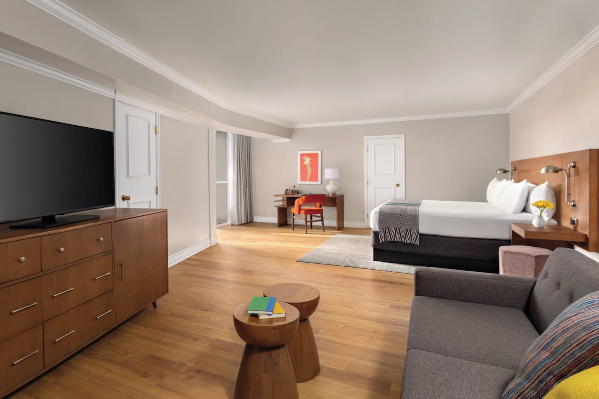Suite Junior, 1 très grand lit (Trendy) | Coffre-fort, bureau, espace de travail pour ordinateurs portables