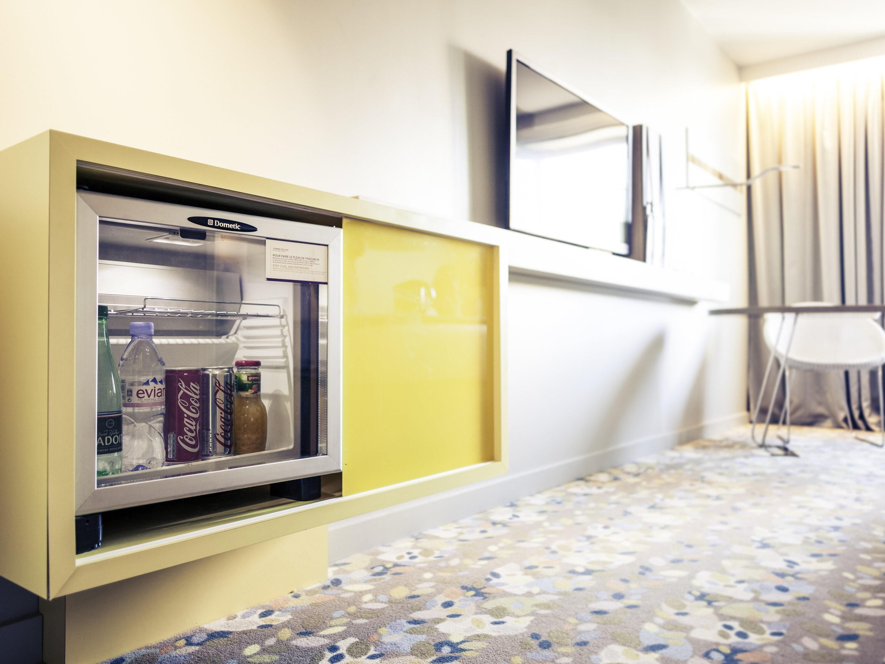 Superior kamer, 1 tweepersoonsbed | Een kluis op de kamer, een bureau, verduisterende gordijnen