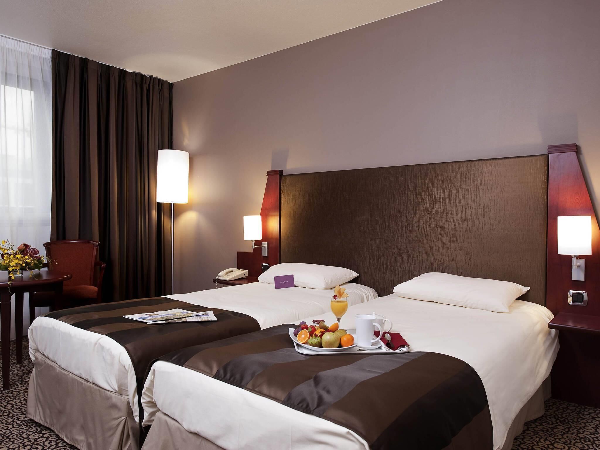 Classic Twin Room, 2 Twin Beds | In-room safe, desk, blackout drapes, soundproofing